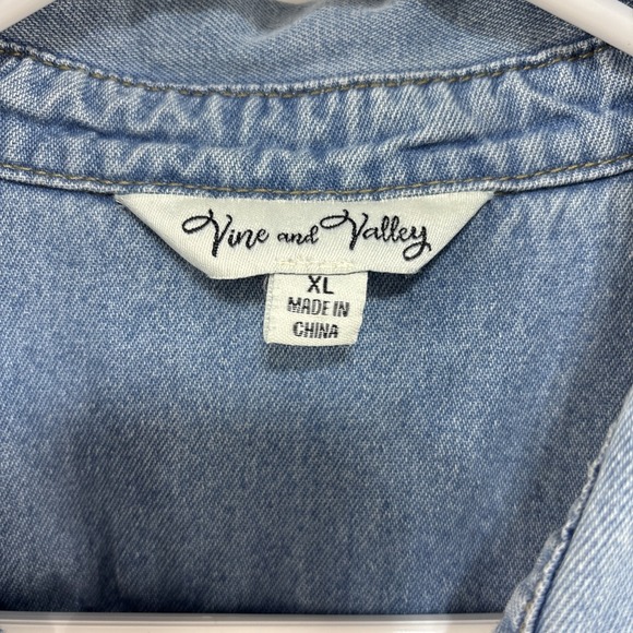 Womens XL Space Mountain Mickey Mouse Goofy Pluto Denim Shirt Vtg Inspired Retro - Picture 6 of 7